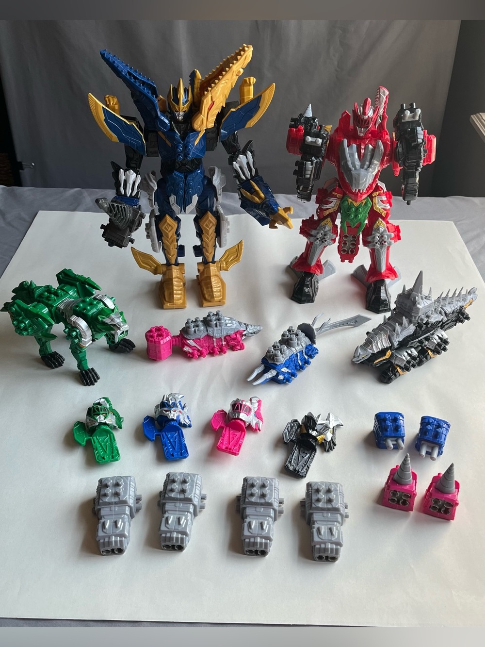 Hasbro Power Rangers Dino Fury Megazord Action Figure Toy